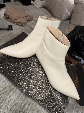 Everlane Cream Pointed-Toe Ankle Booties